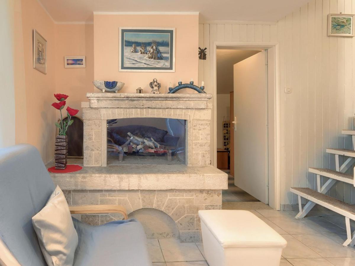 Holiday Home Lavanda - Roj453 By Interhome Zminj Exterior photo